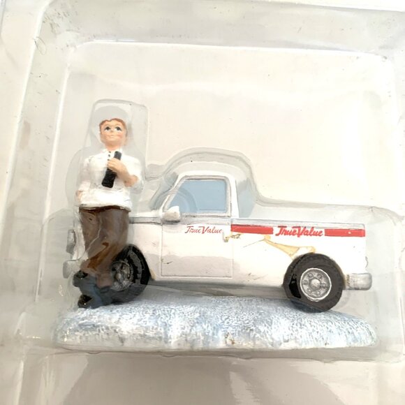 4 Coca Cola Town Square Figurines True Value Truck Snowbear & 2 Delivery Men Vtg - Picture 5 of 16